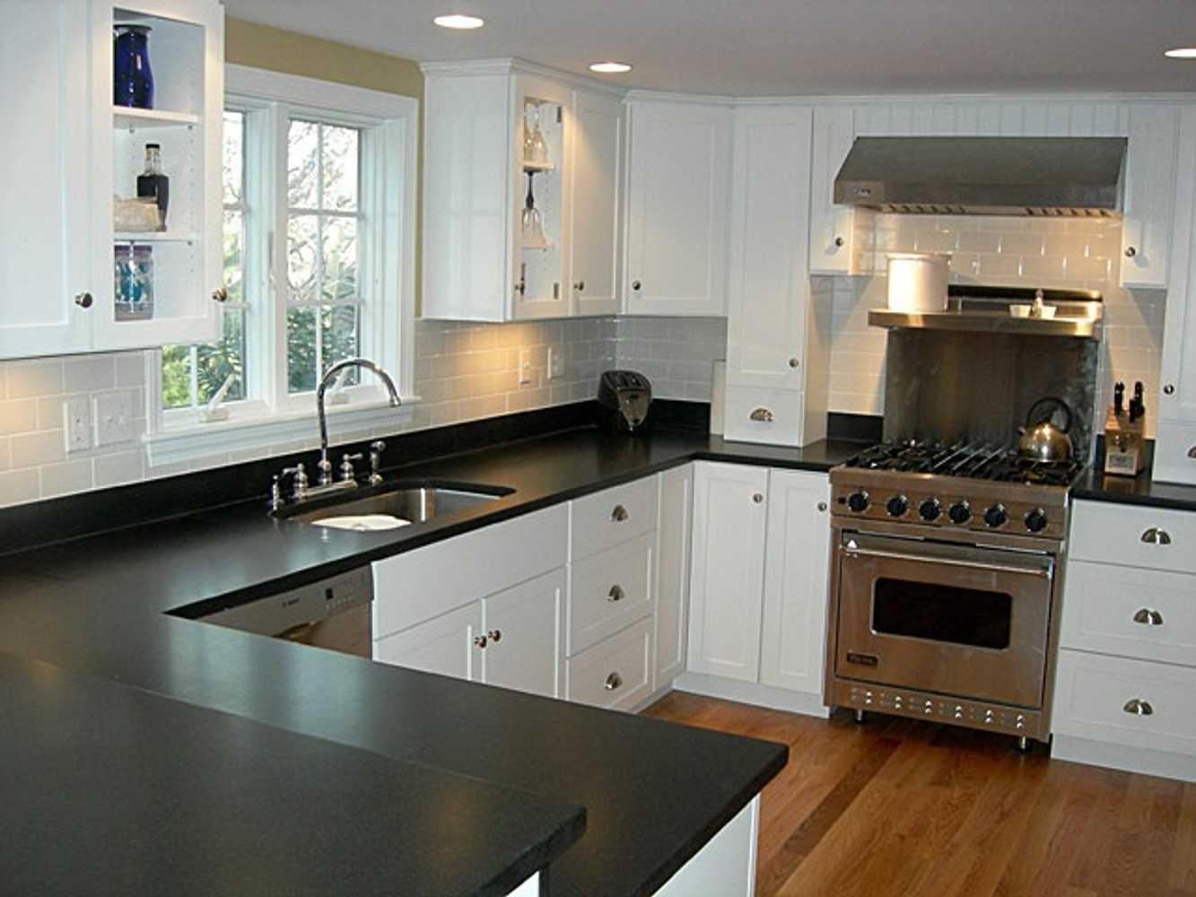 Kitchen remodeling projects 