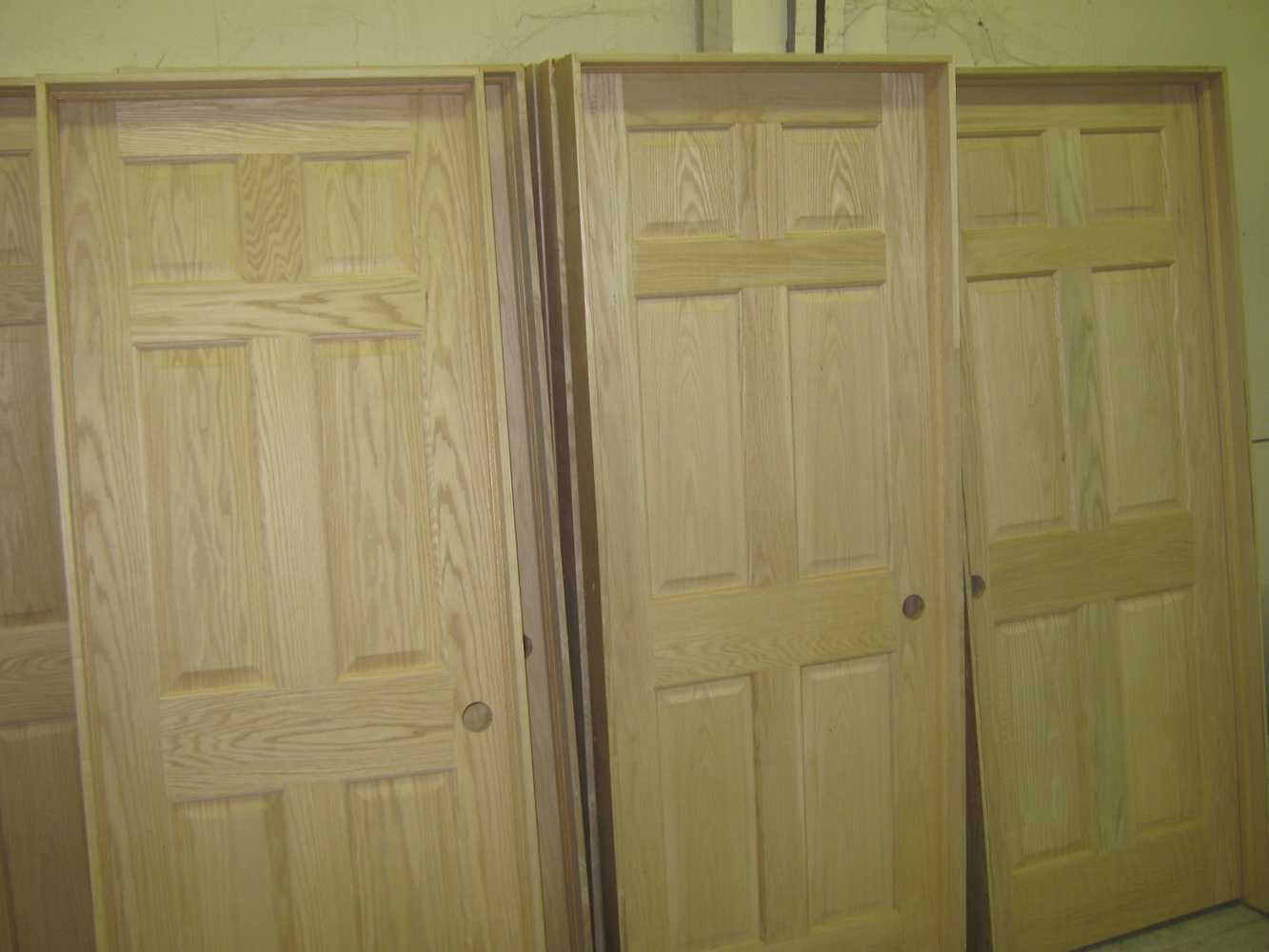 Photo(s) from www.doorsdoorsdoors.com & AMISH CUSTOM DOORS.COM