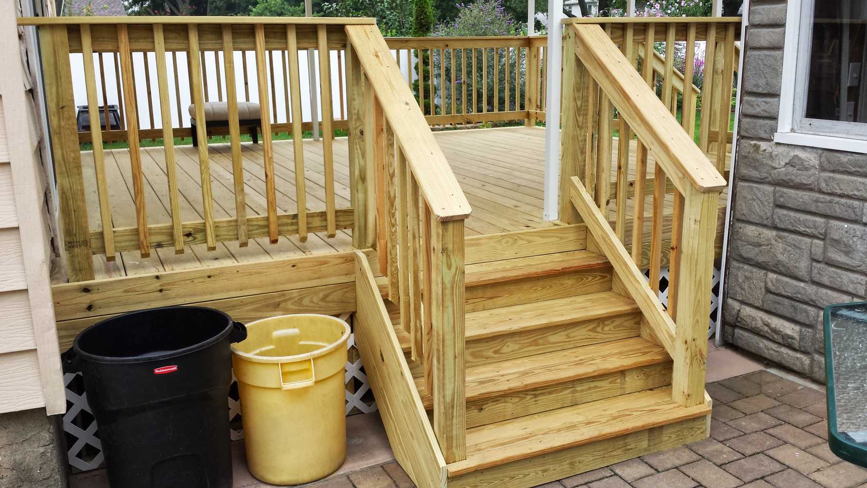 Decks from Li Decks And Remodeling Ltd