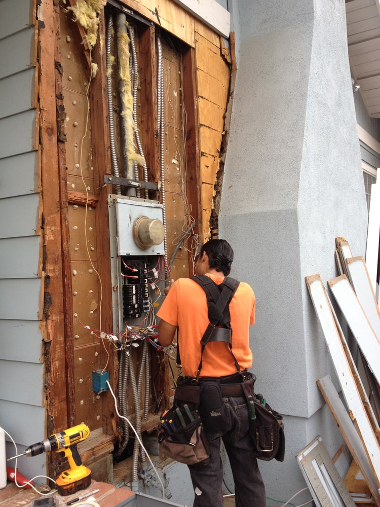 Projects by Flash Gordon Electric