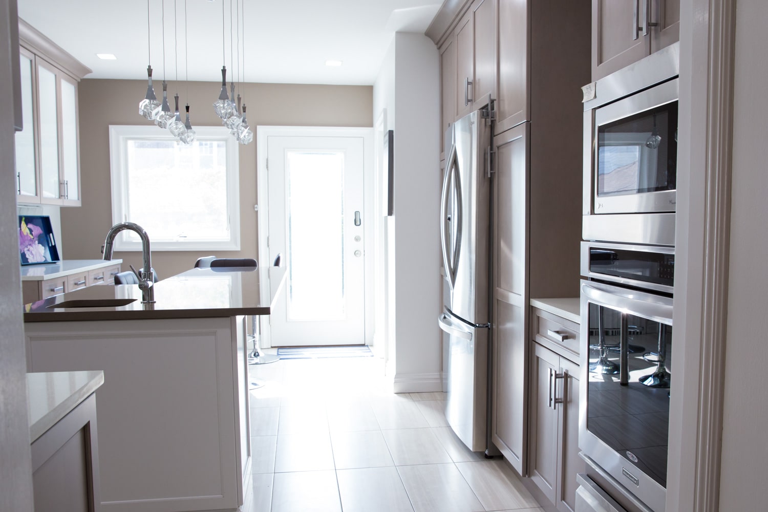 Contemporary Kitchen