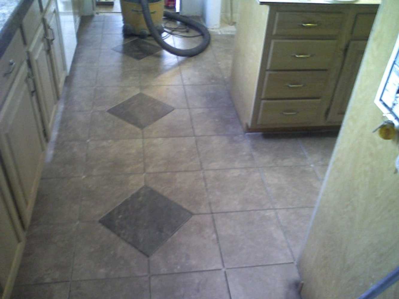 Othello Kitchen Granite/Porcelain Tile Work