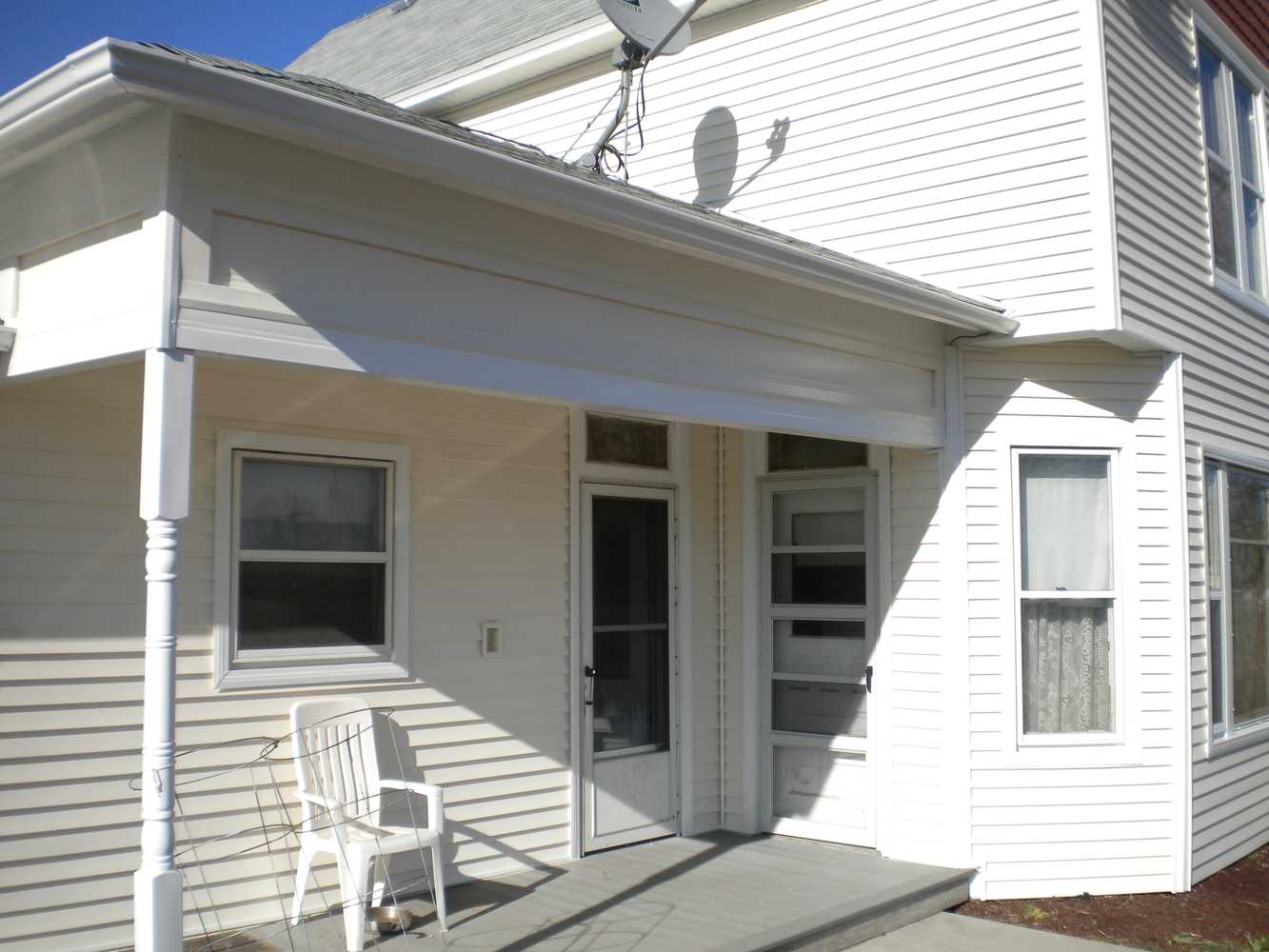 Hundred year old house, reside