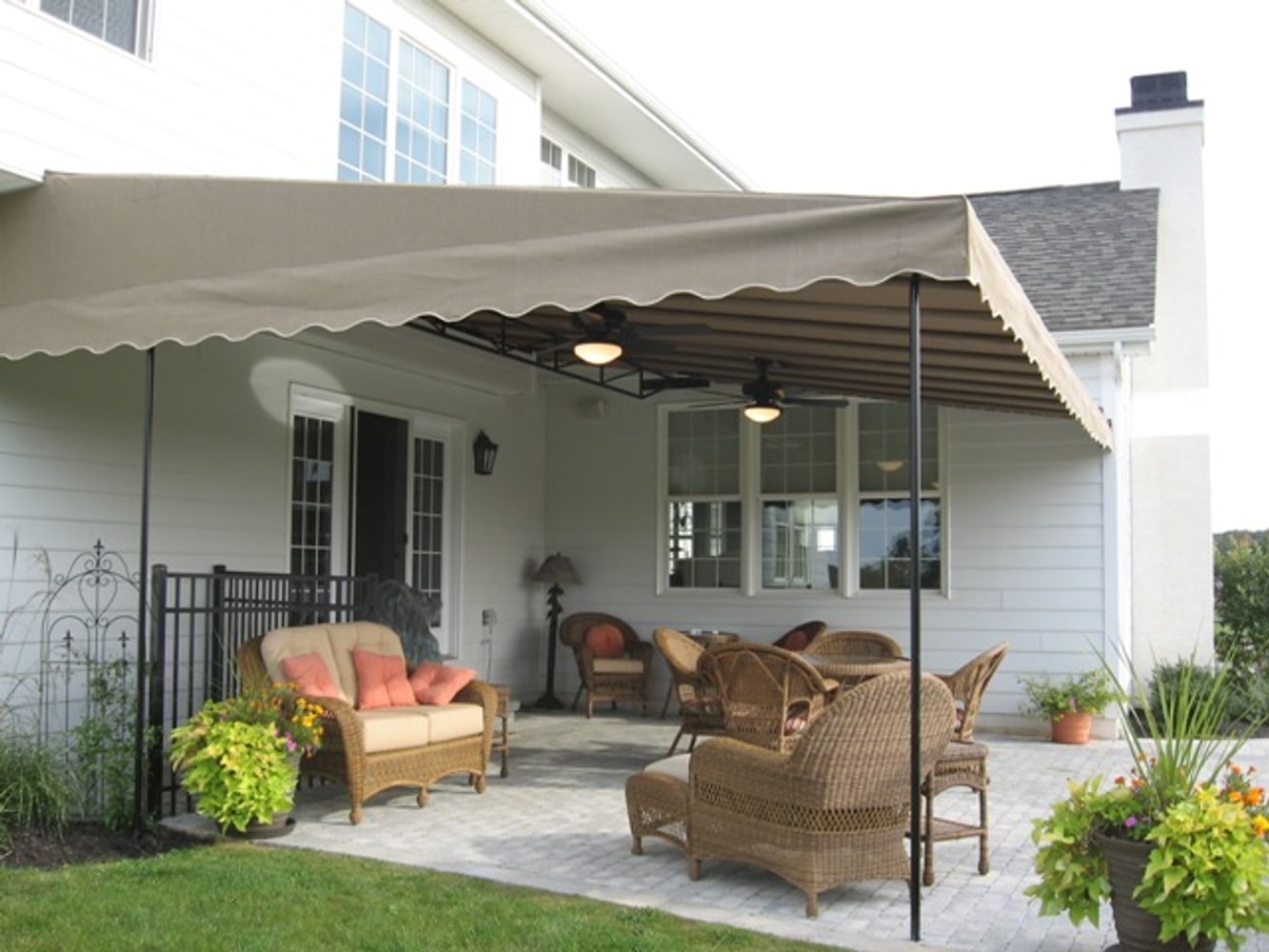 Stationary Canopies for homes
