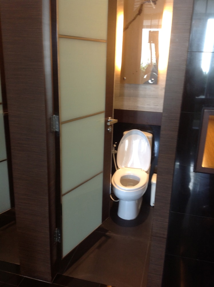 Hotel Pool, Spa, and Lobby