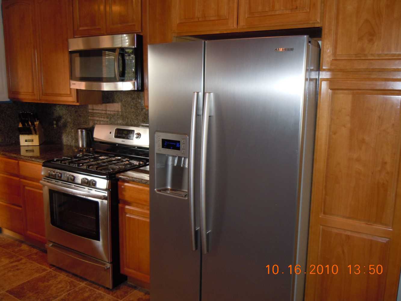 Kitchens & Granite Slabs