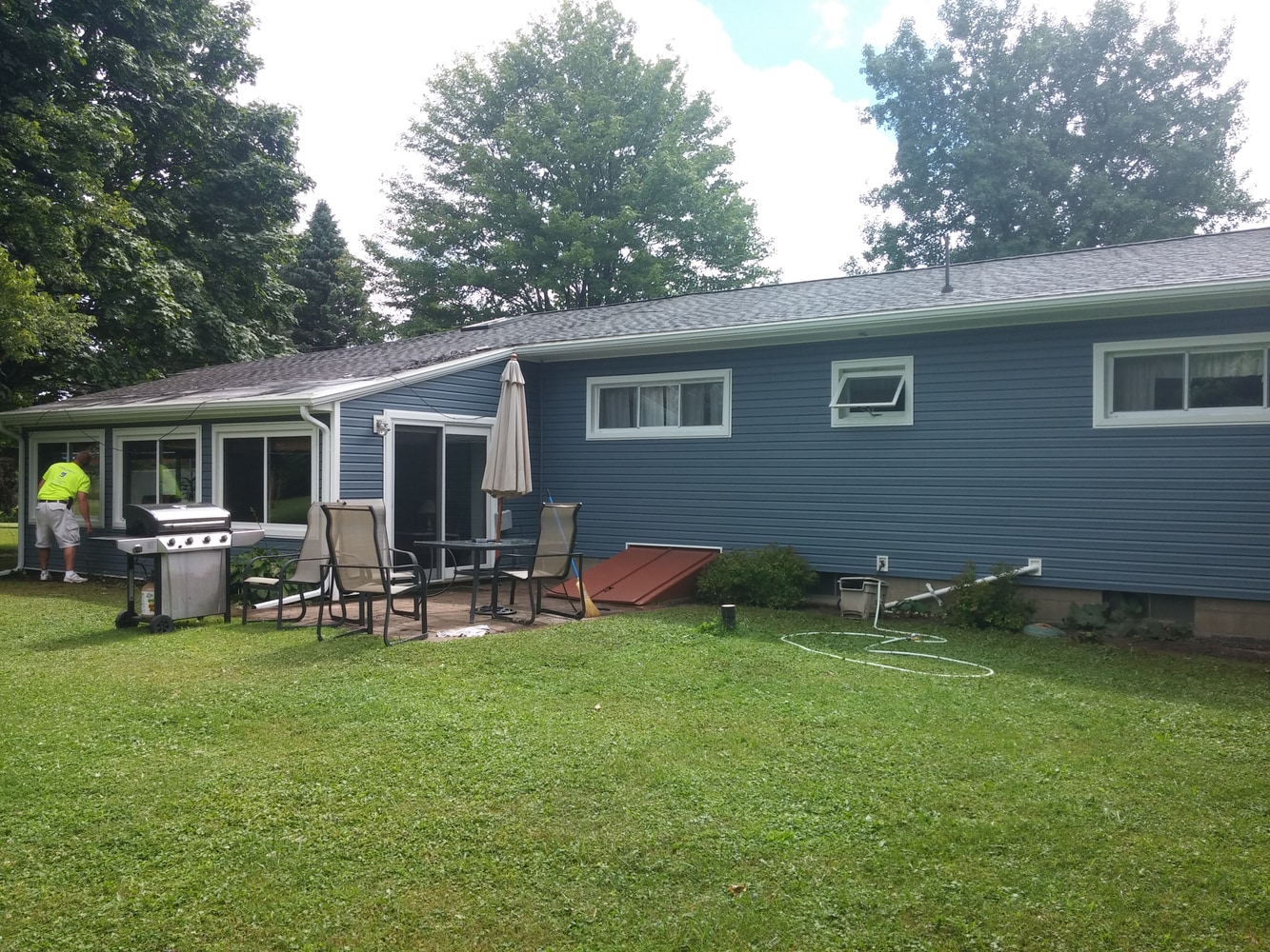 Kingston - Full Exterior