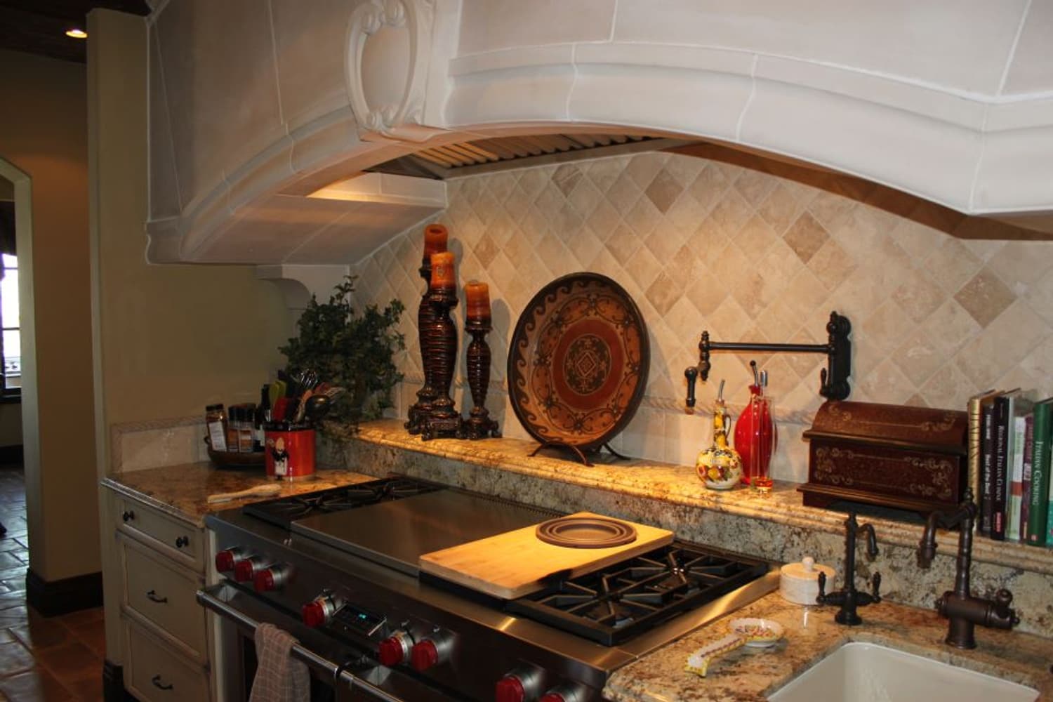 Placa Santa Maria Custom Home - Level Development Group Llc