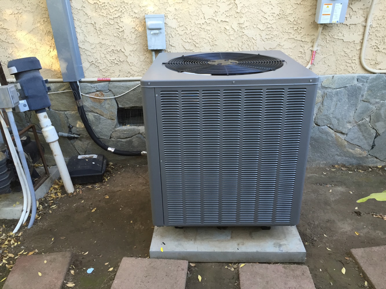 Glendale - Dual Condenser/Furnace installation with Zoning System