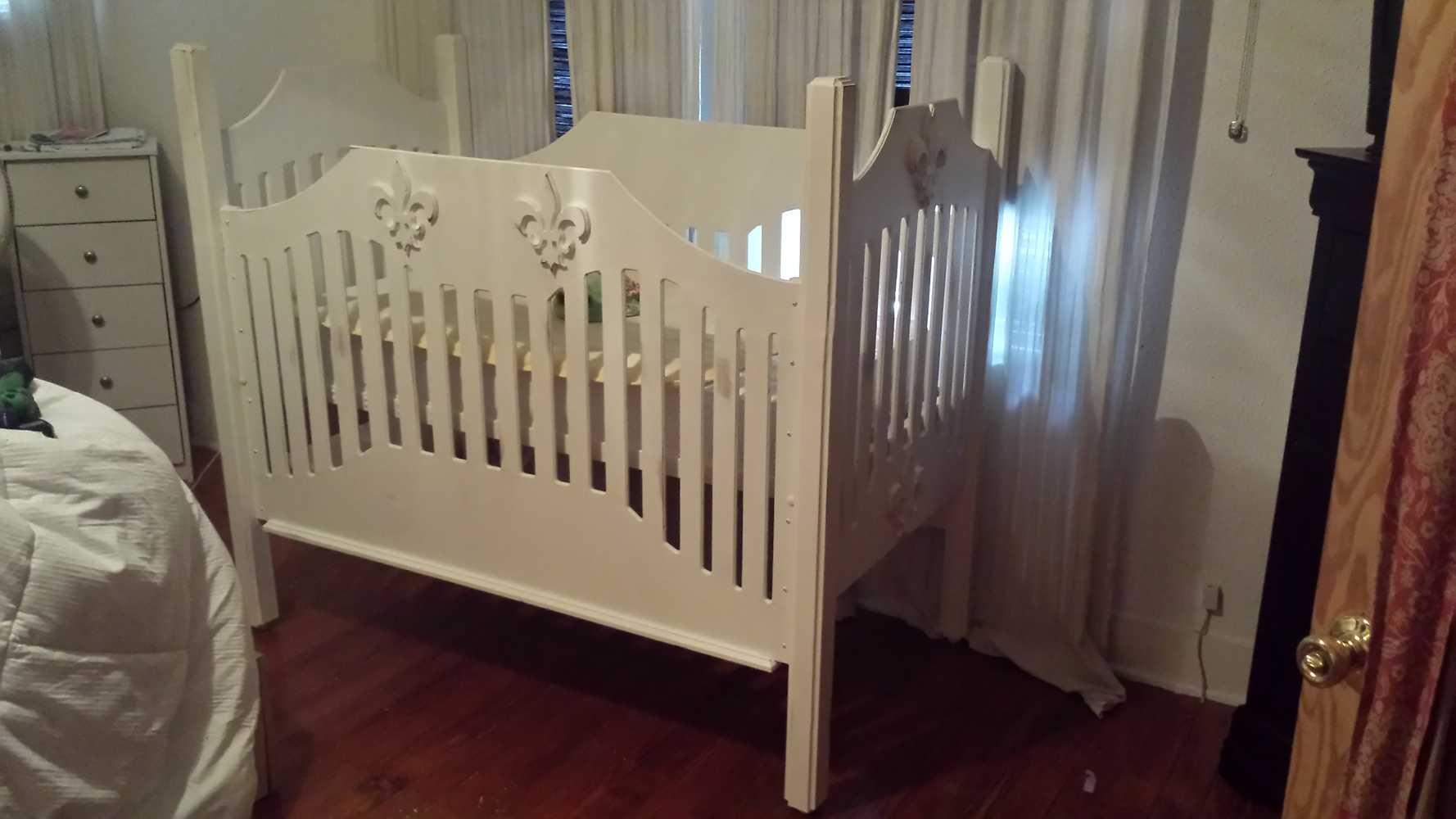 Custom baby bed