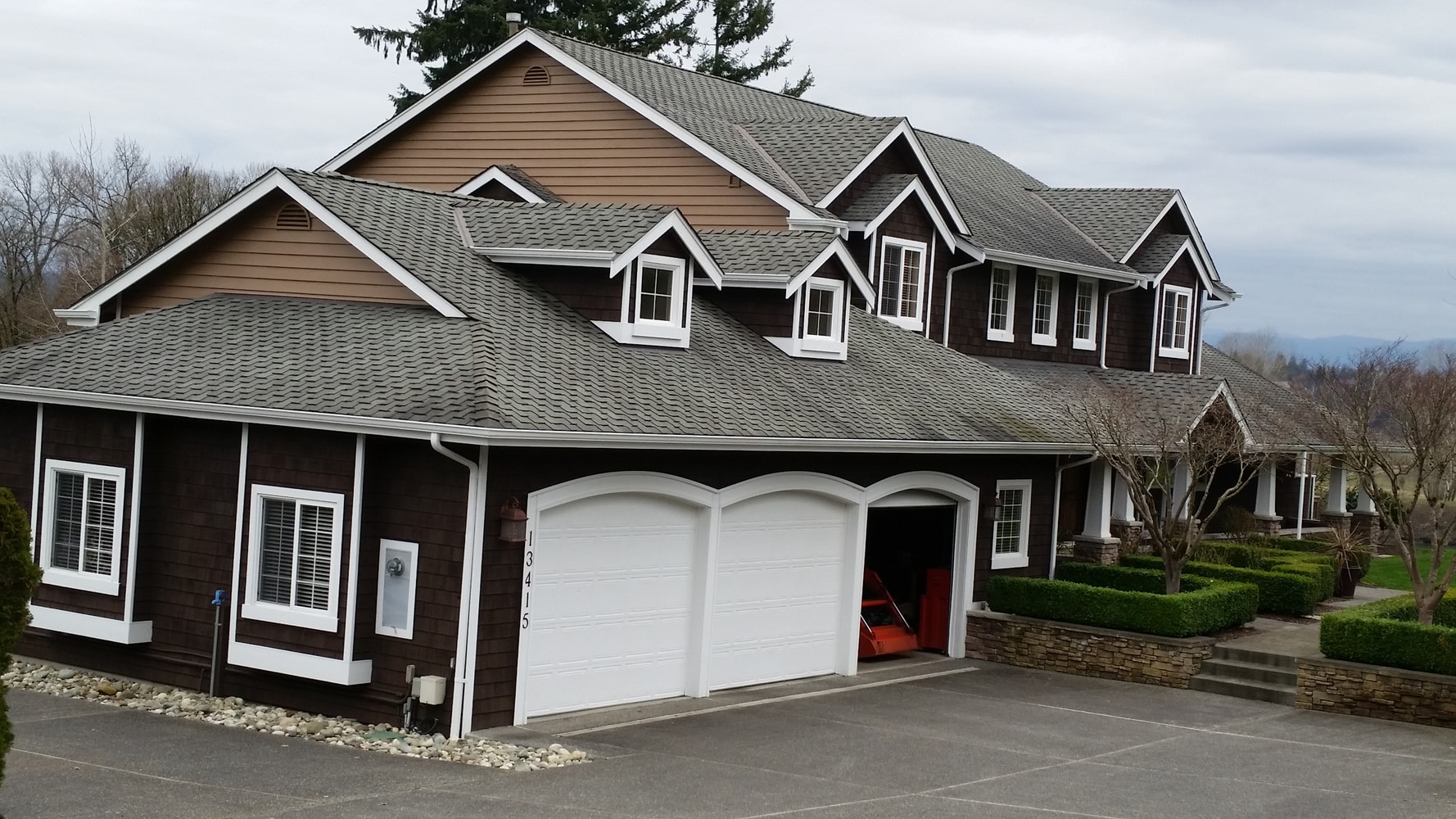 Photo(s) from Leos Painting Llc