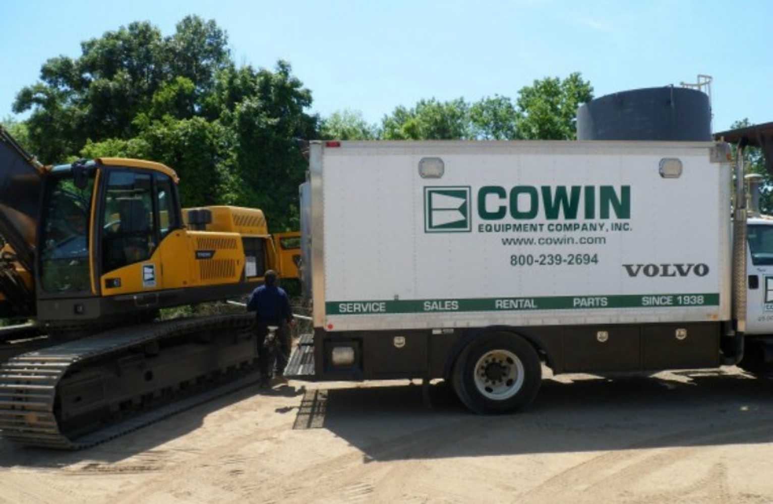 Photo(s) from Cowin Equipment Company, Inc.