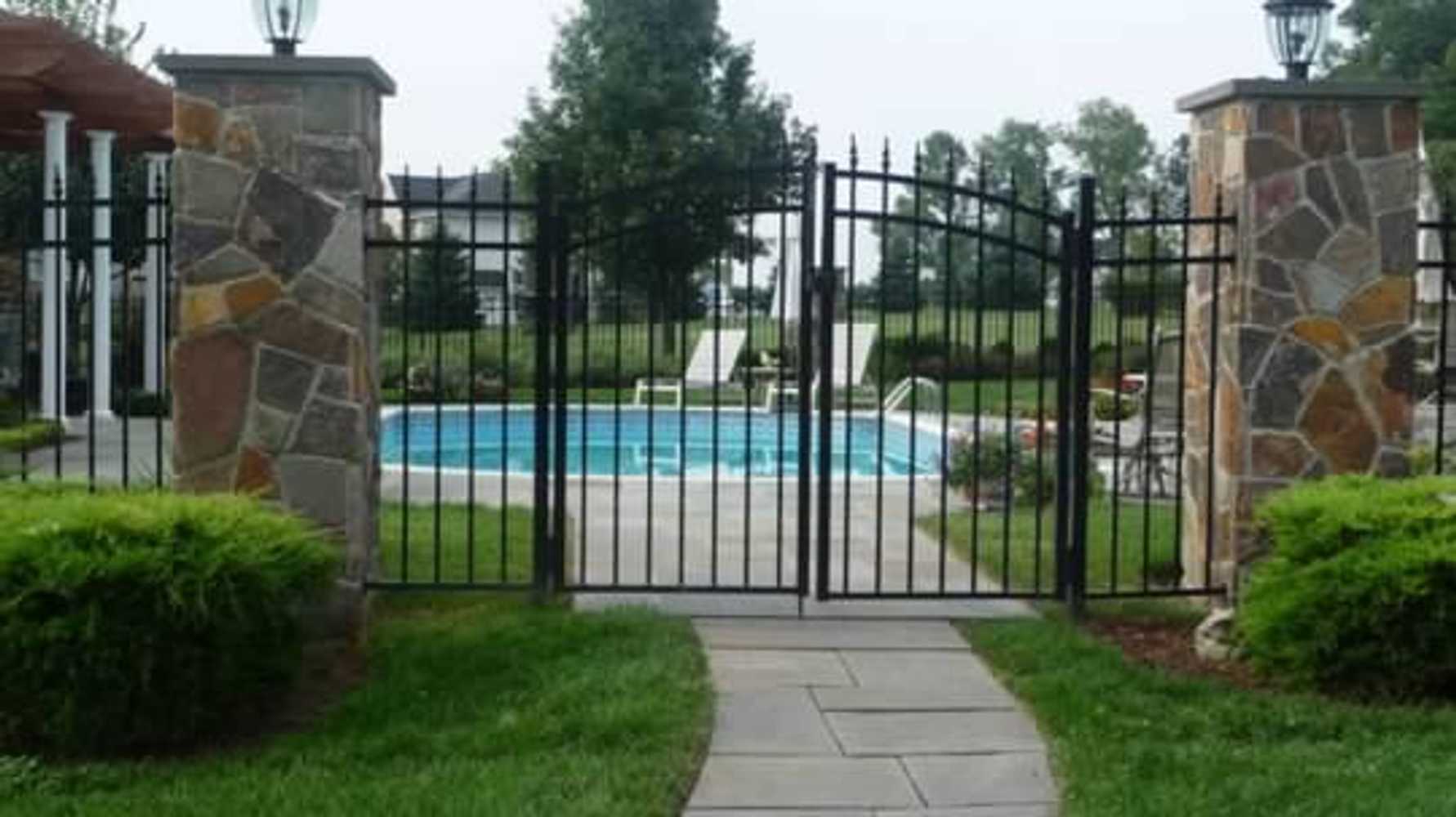 Salerno Fence Installations and Ideas