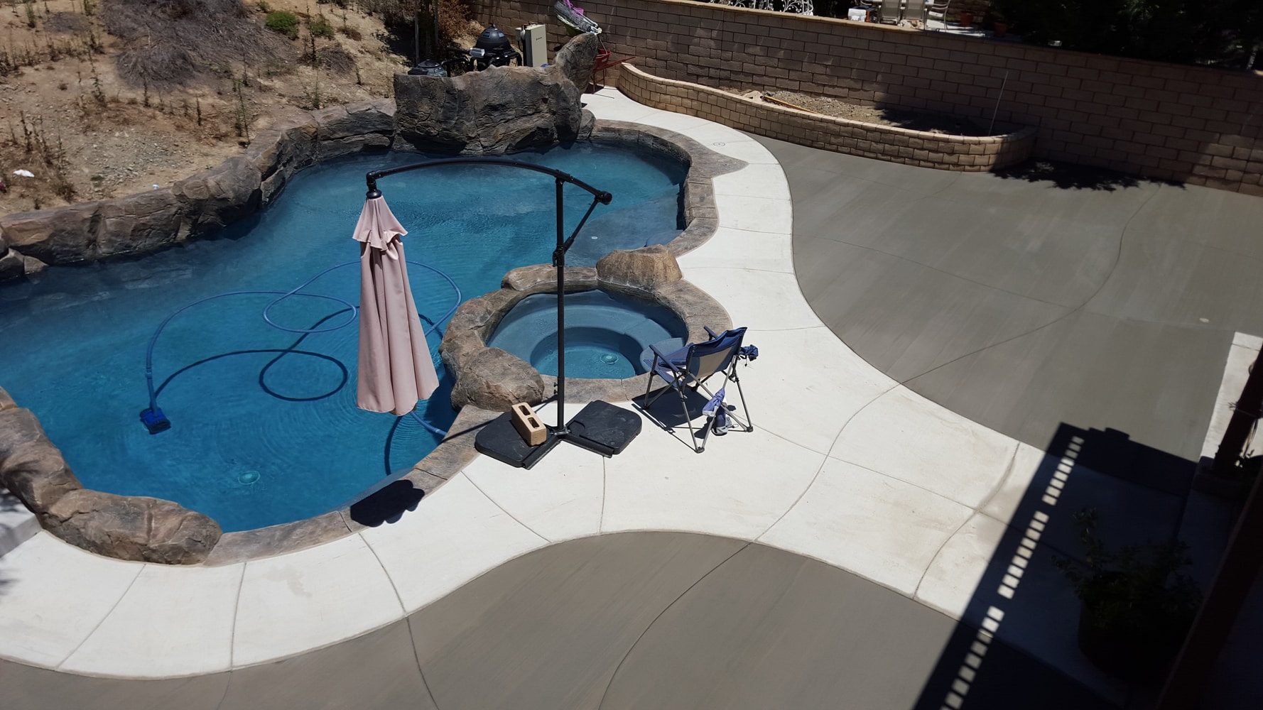 Mauna Custom Pools