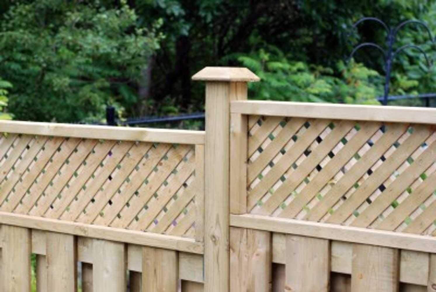 Photo(s) from HUGHES FENCING