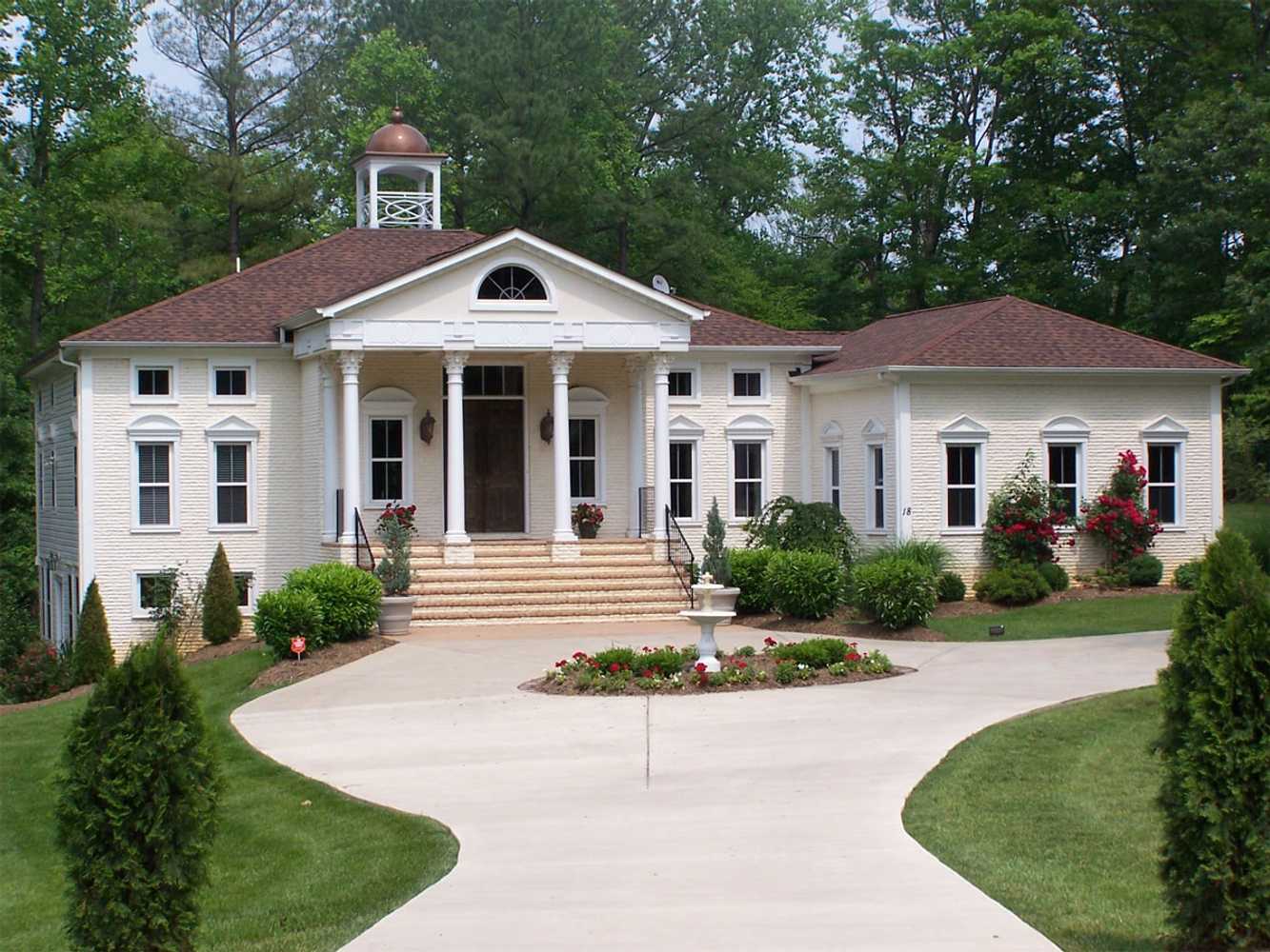 New Virginia Villa based on Villa Rotunda