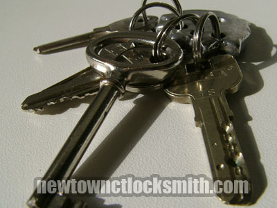 Newtown CT Locksmith