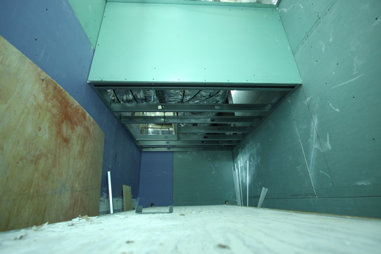 Metal Framing at Sbarro