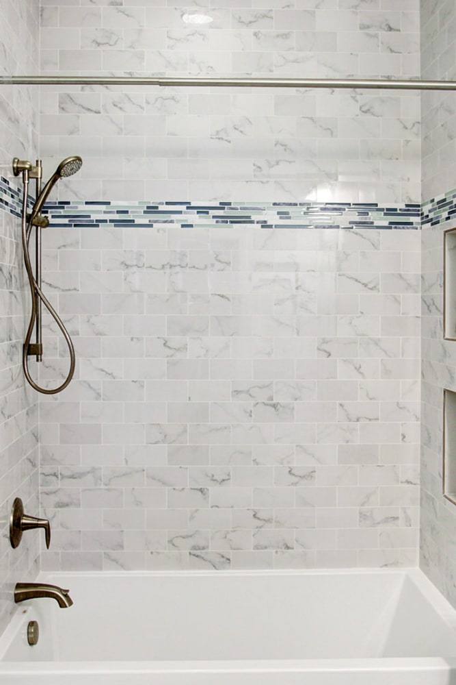 La Crescenta - Master & Guest Bathrooms