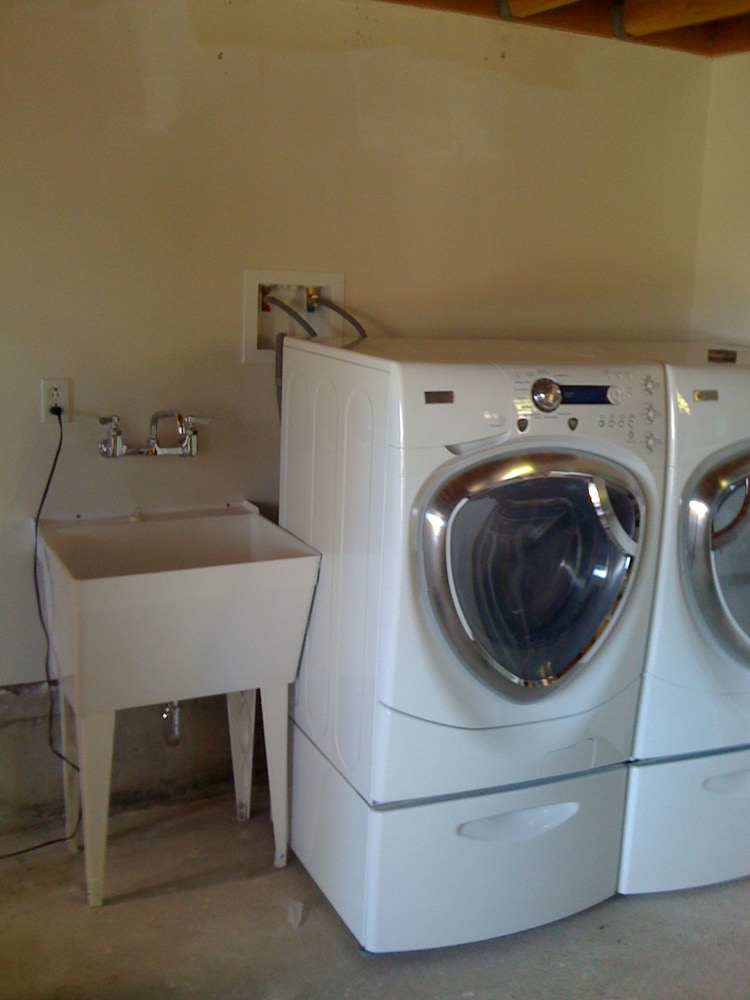 Project photos from 777 PLUMBING INC.