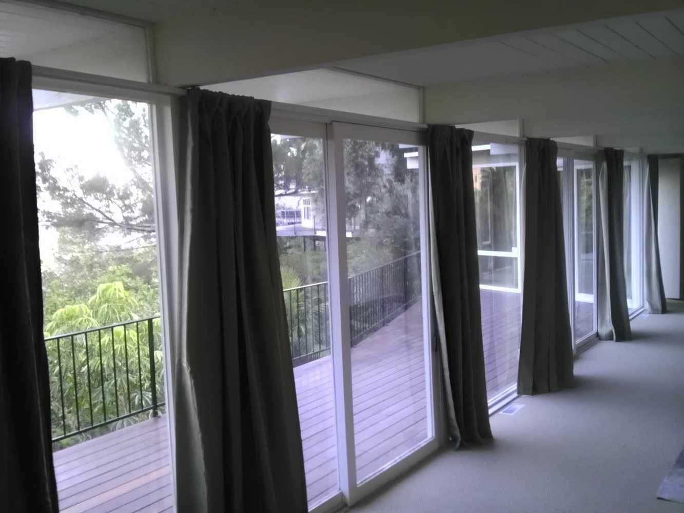 window blind and drape installer Project 1