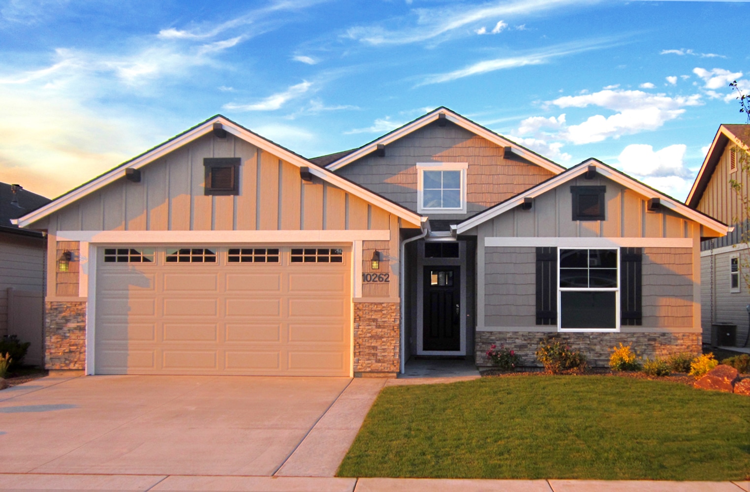 Photo(s) from Red Oak Development Llc