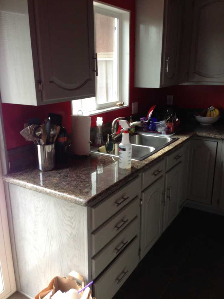 Kitchen with Energy Efficient Windows