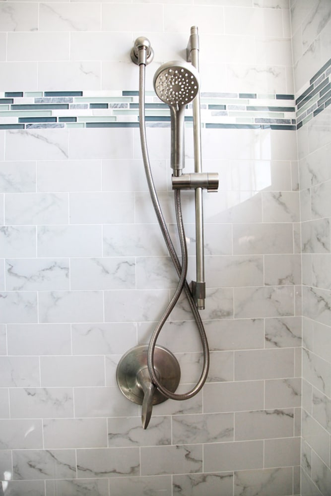 La Crescenta - Master & Guest Bathrooms