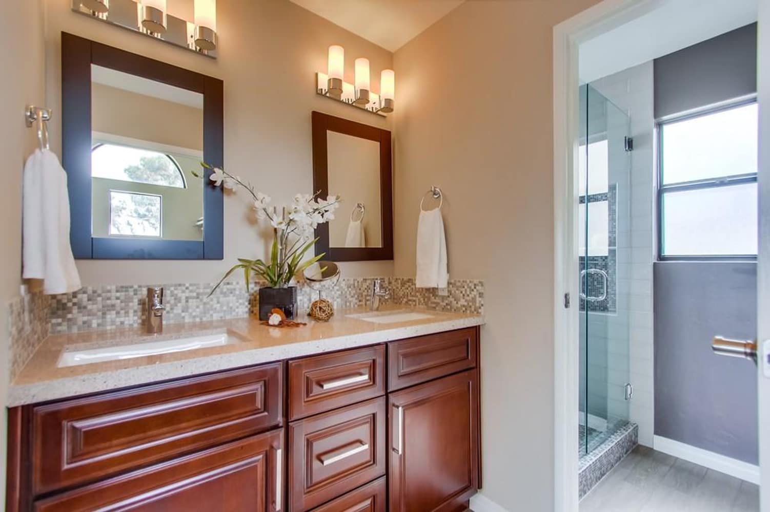 3 Day Flooring, Kitchen and Bath's Pictures