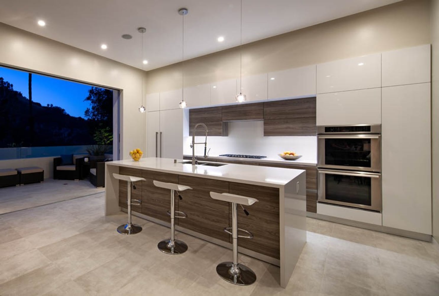 Sherman Oaks Modern New Construction - Knobhill