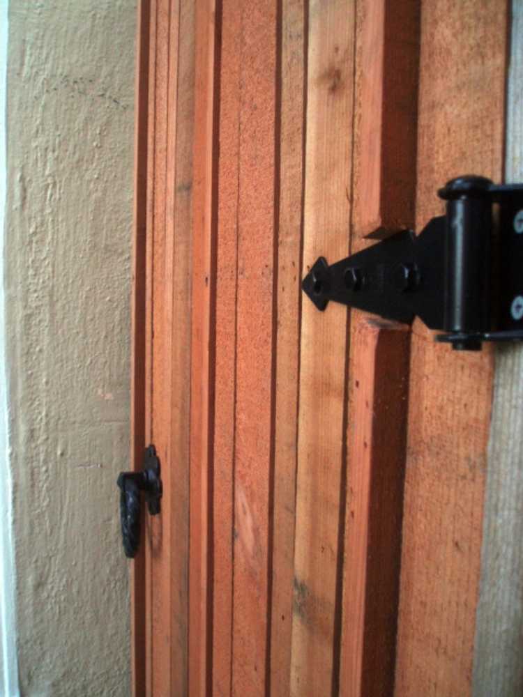 Redwood Gates Fence exterior furniture