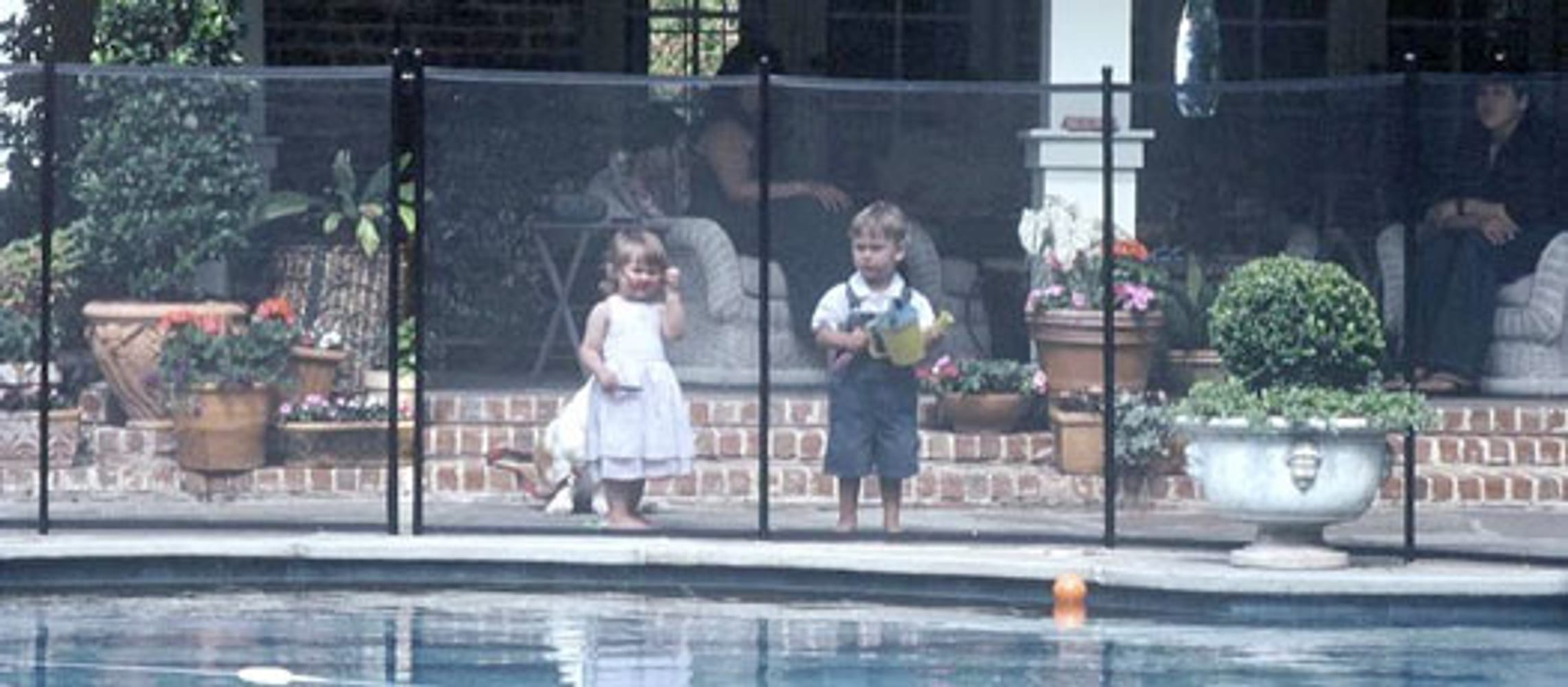 Swimming Pool Covers & Enclosures