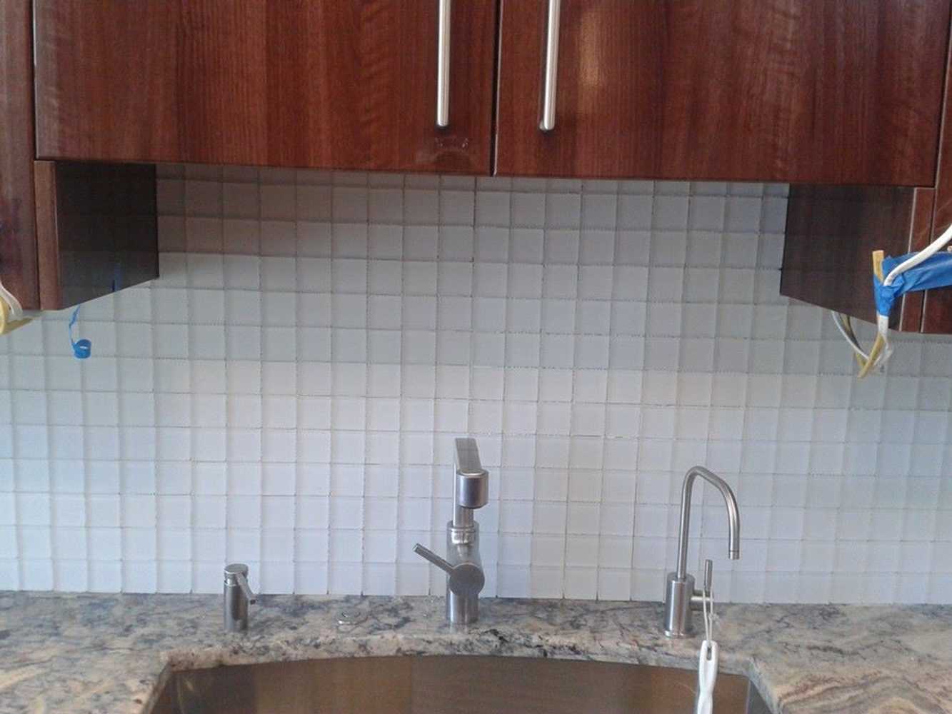 Kitchen backsplash