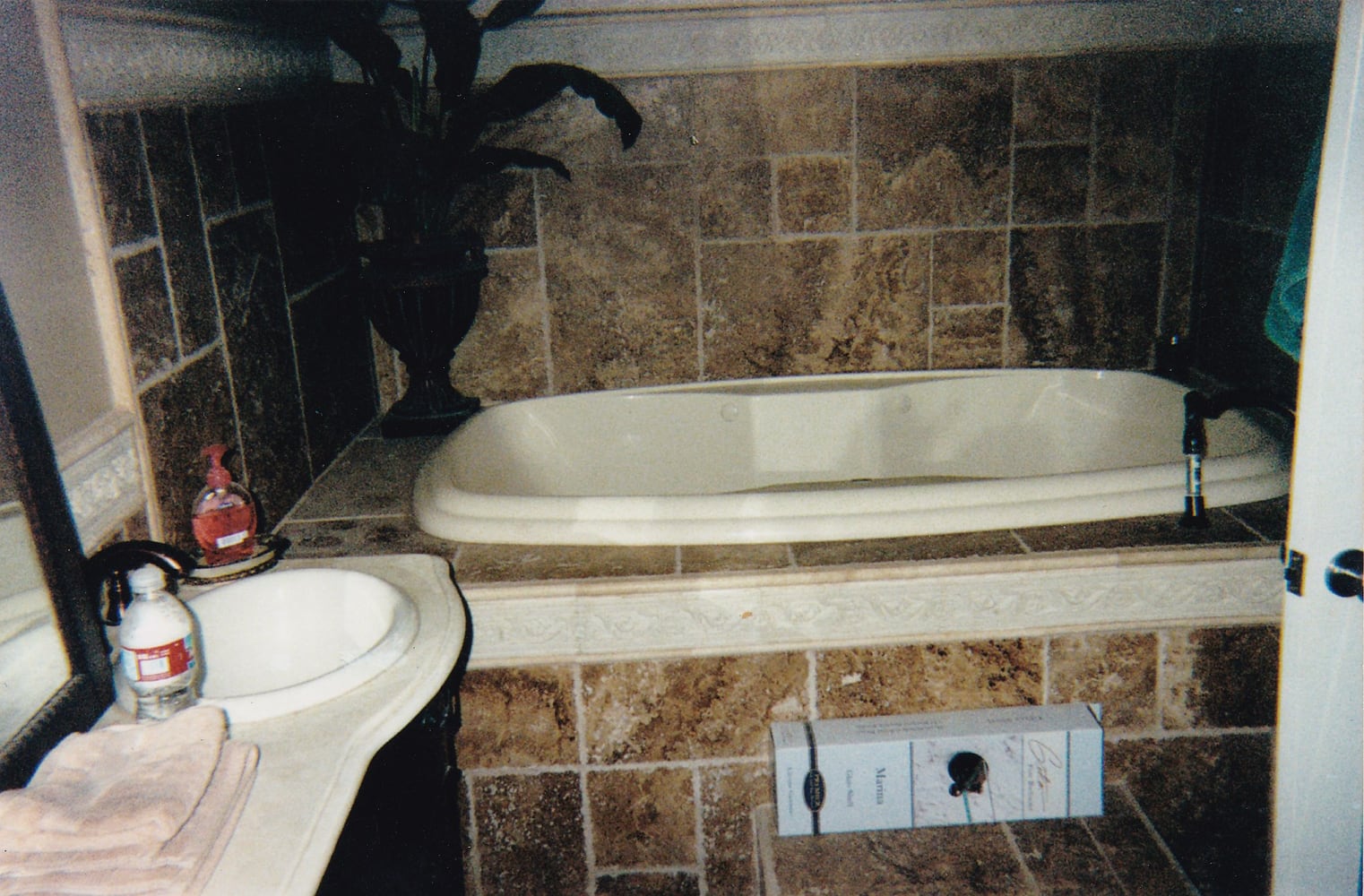 Photo(s) from Newcastle Construction and Renovations inc.