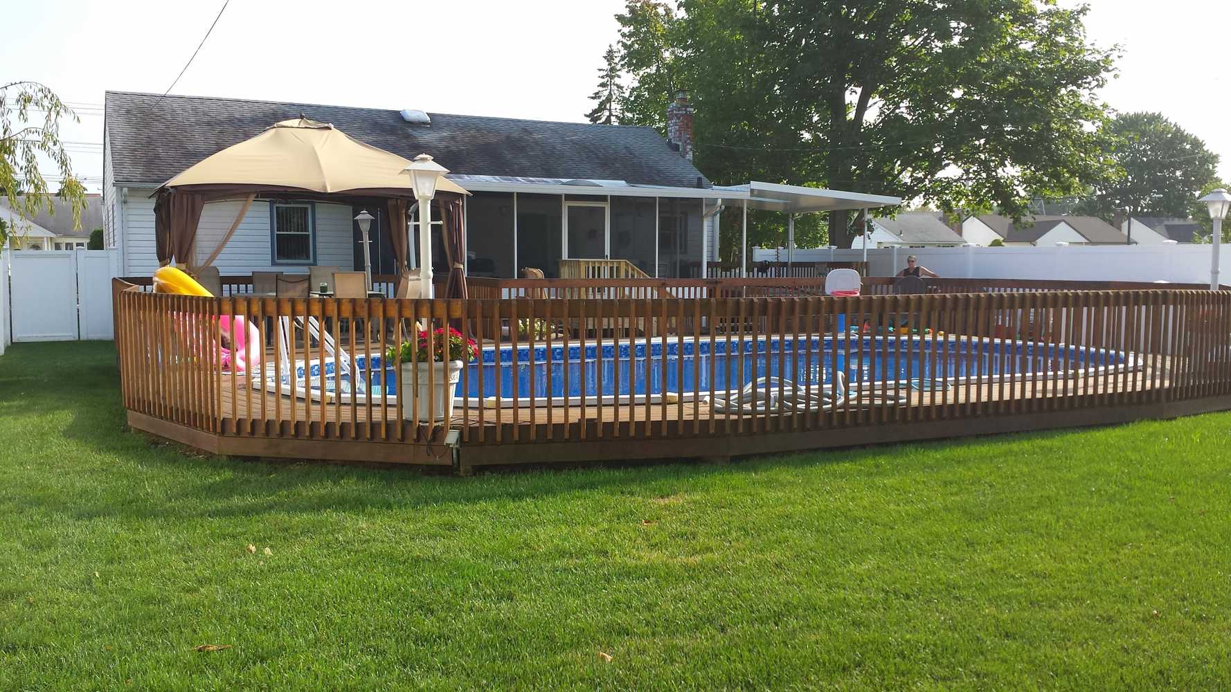 Decks from Li Decks And Remodeling Ltd