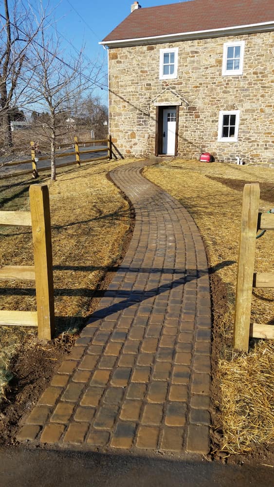 Photo(s) from Stripes Of Green