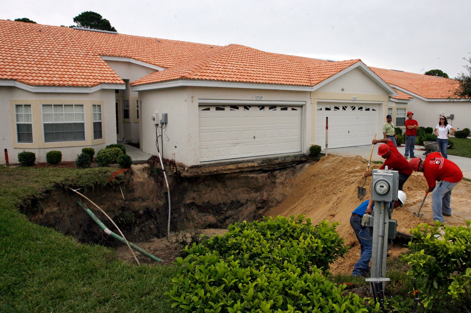 Photo(s) from L R E Ground Services Inc