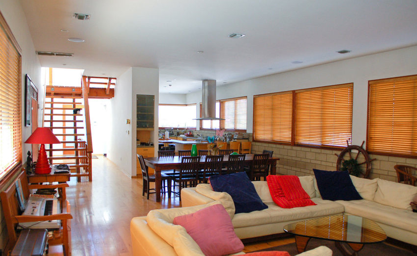 1661 Elevado St. Los Angeles, CA 90026