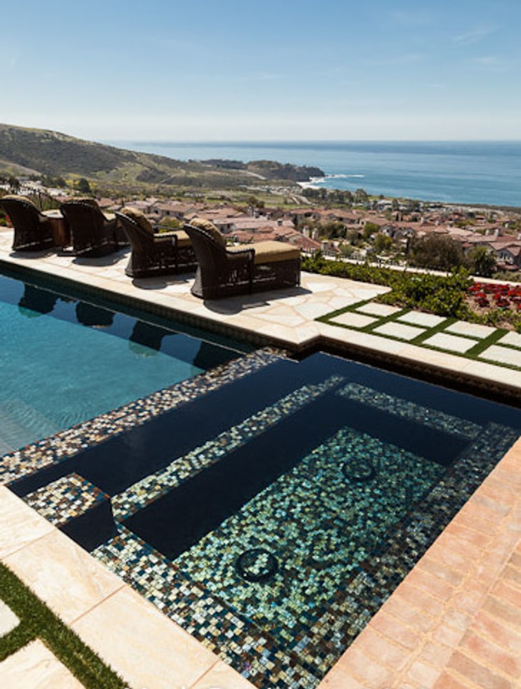 Newport Beach, CA :: boutique hotel interior/exterior renovation