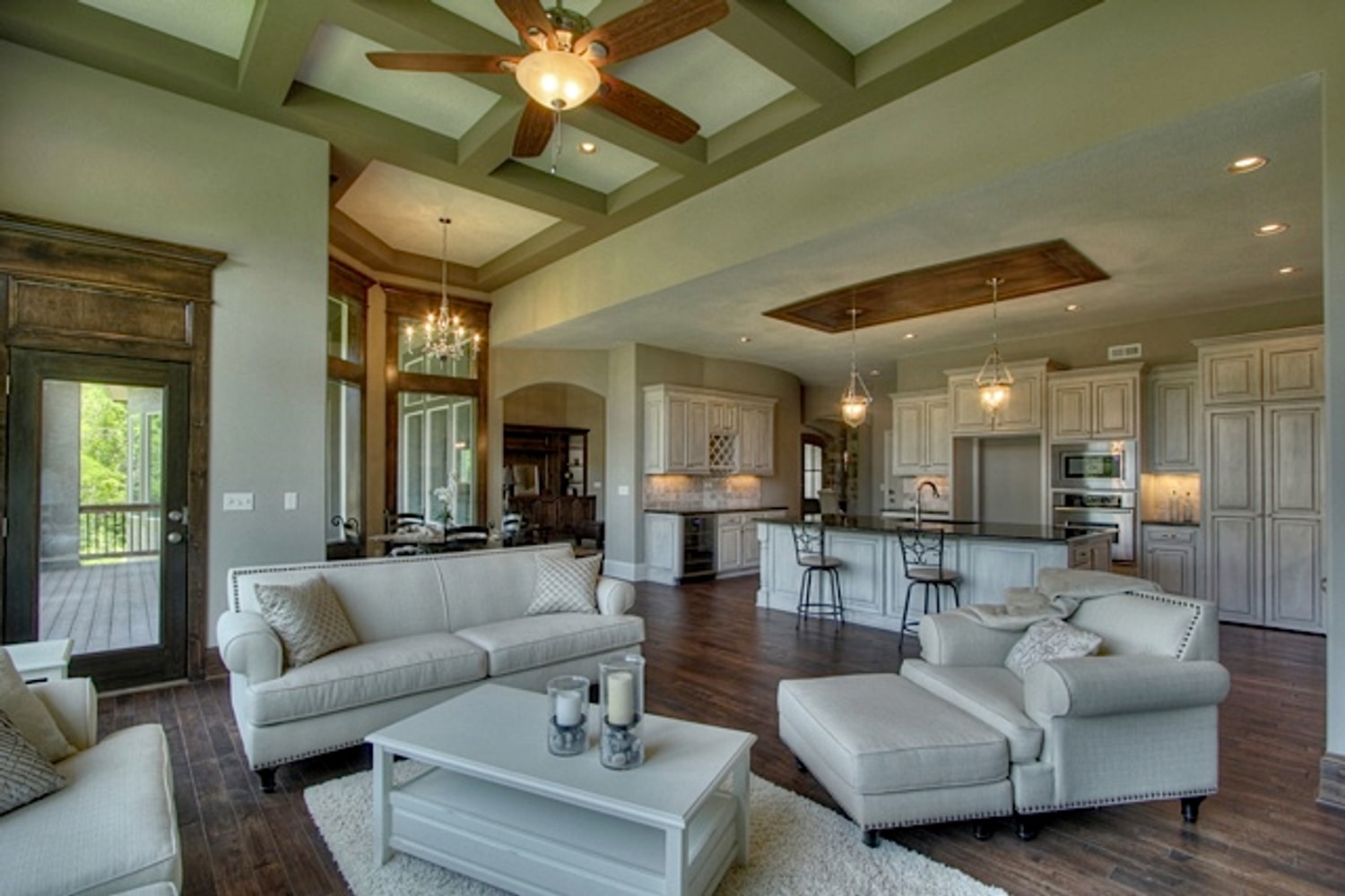 Bellagio Reverse w/ Side Entry