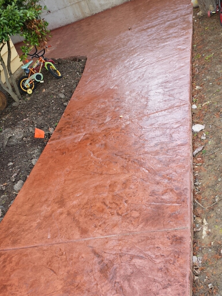 STAMPED CONCRETE DRIVEWAY