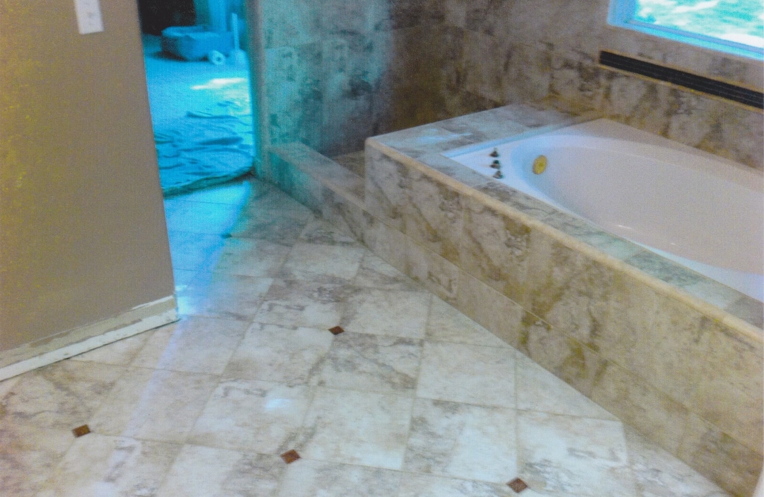 Photo(s) from Advanced Images Tile