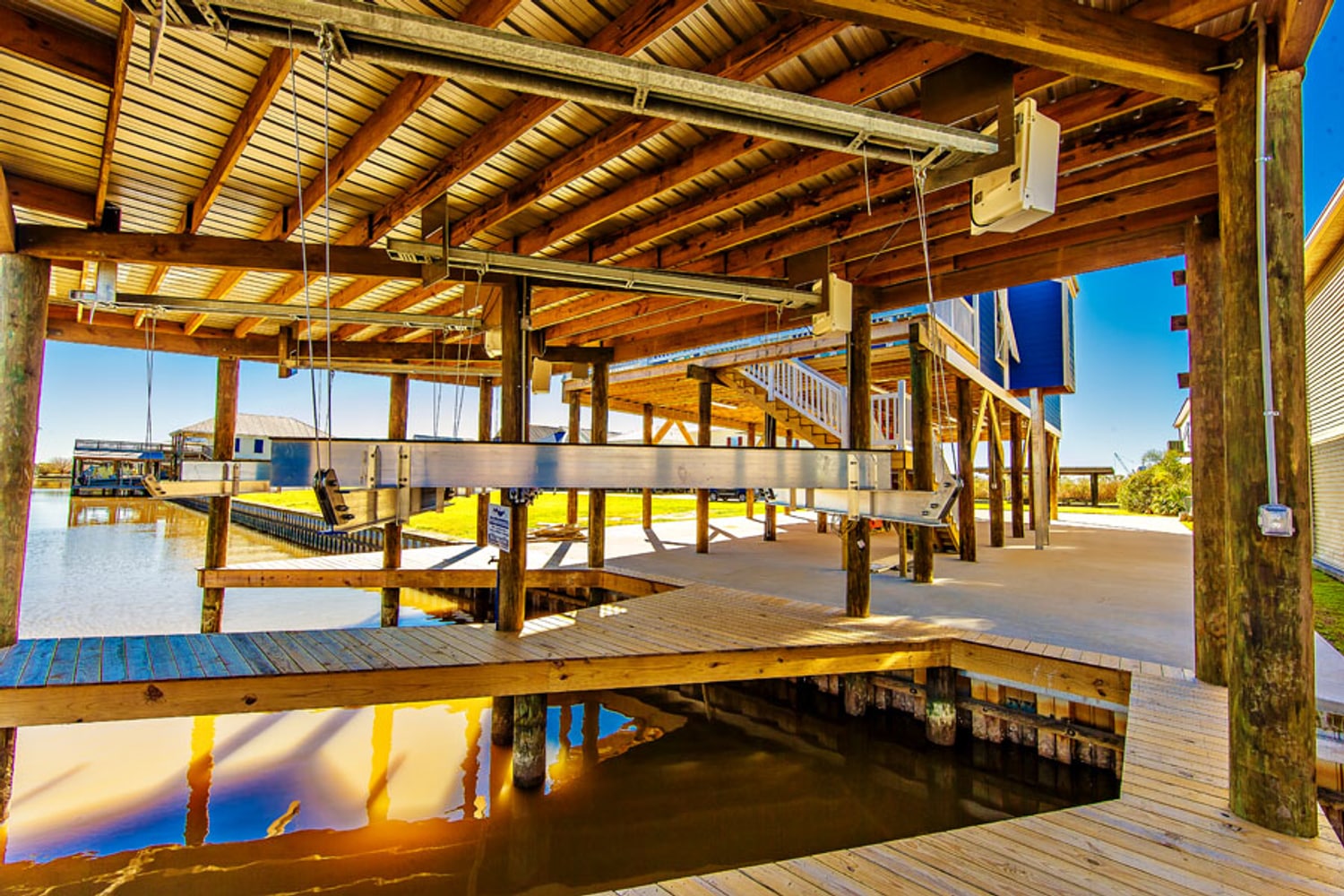 Flounder Court - Camp