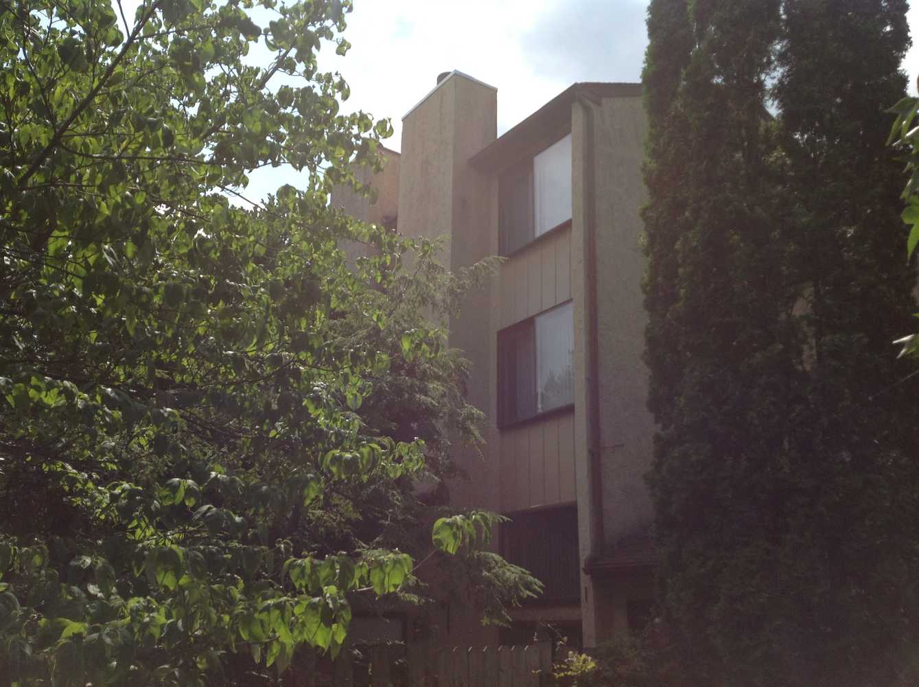Exterior Stucco Power wash and repaint Photos