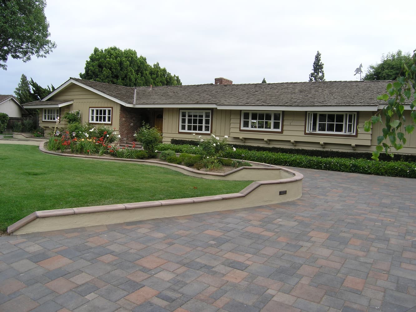 Project photos from Diamond Custom Finishes