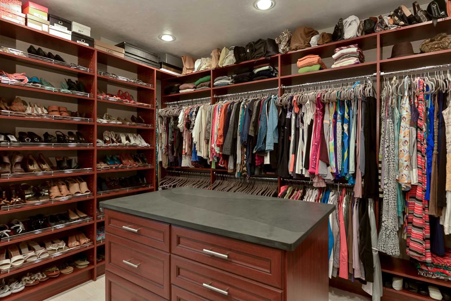 A Divine Closet Project