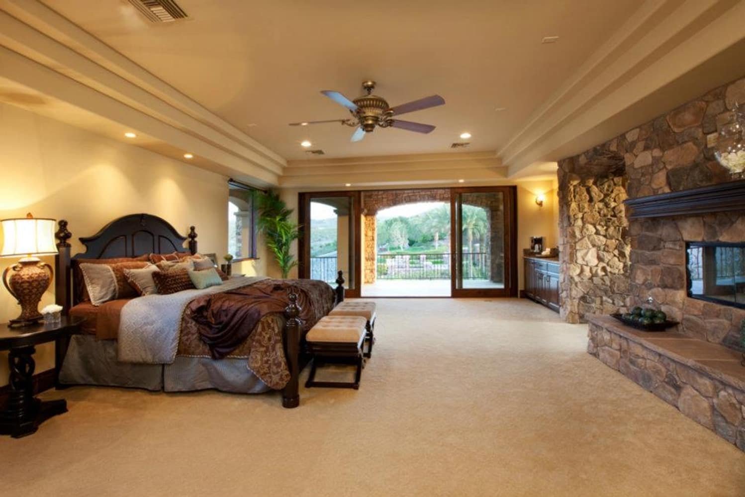 Via Lido Custom Home - Level Development Group Llc