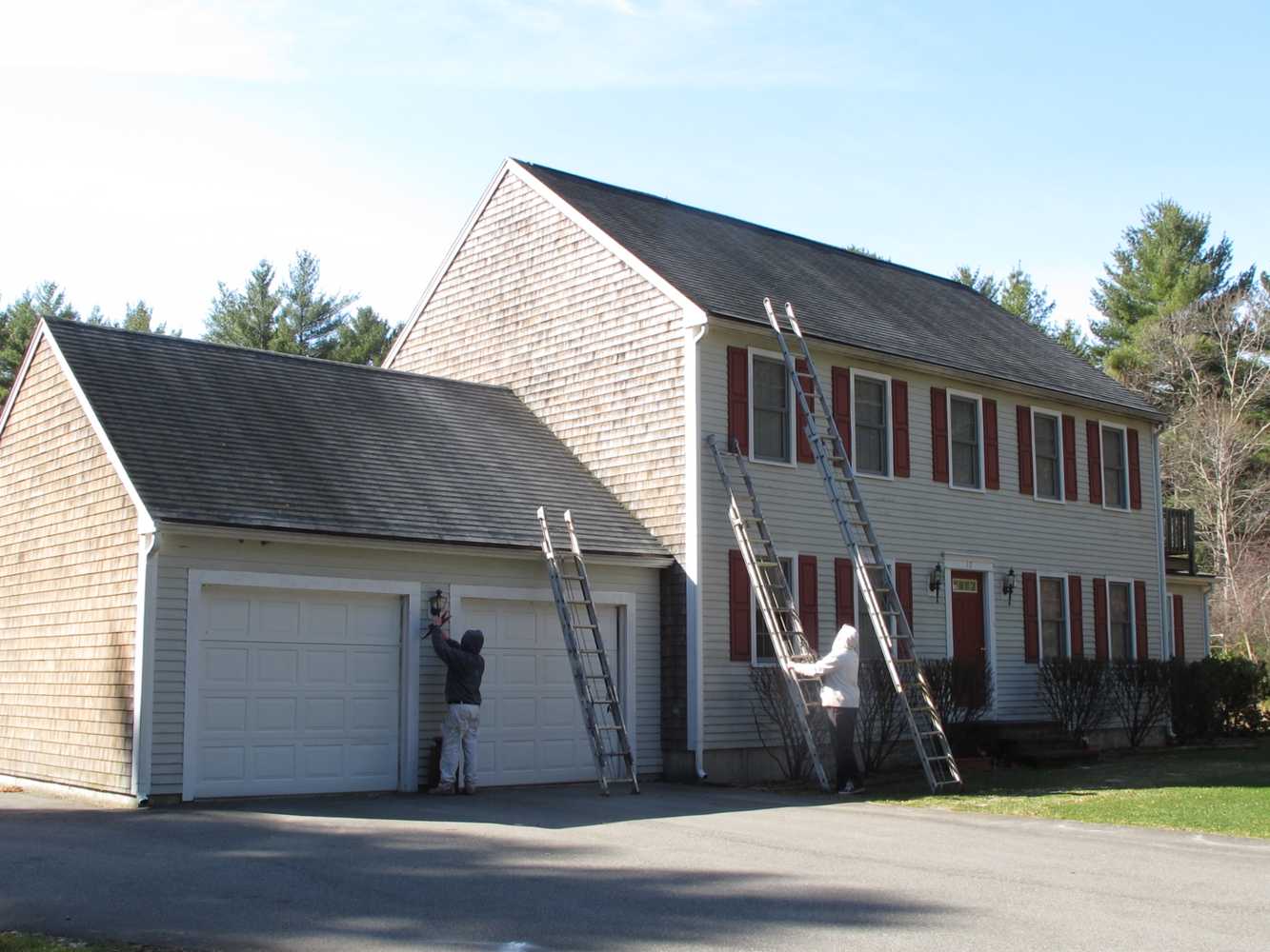 Roof Cleaning Services