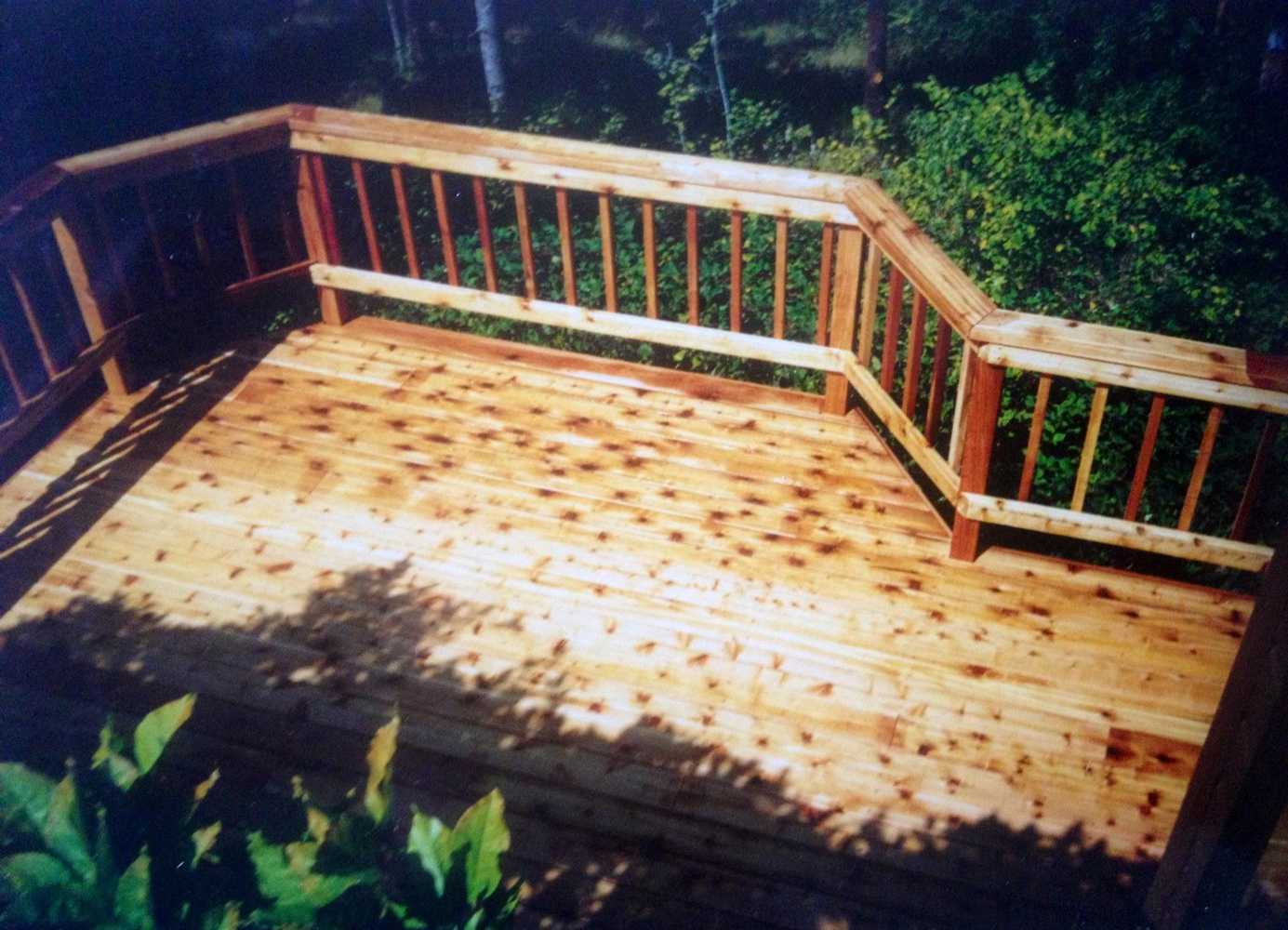 Taylor Family Deck & Fence project photos