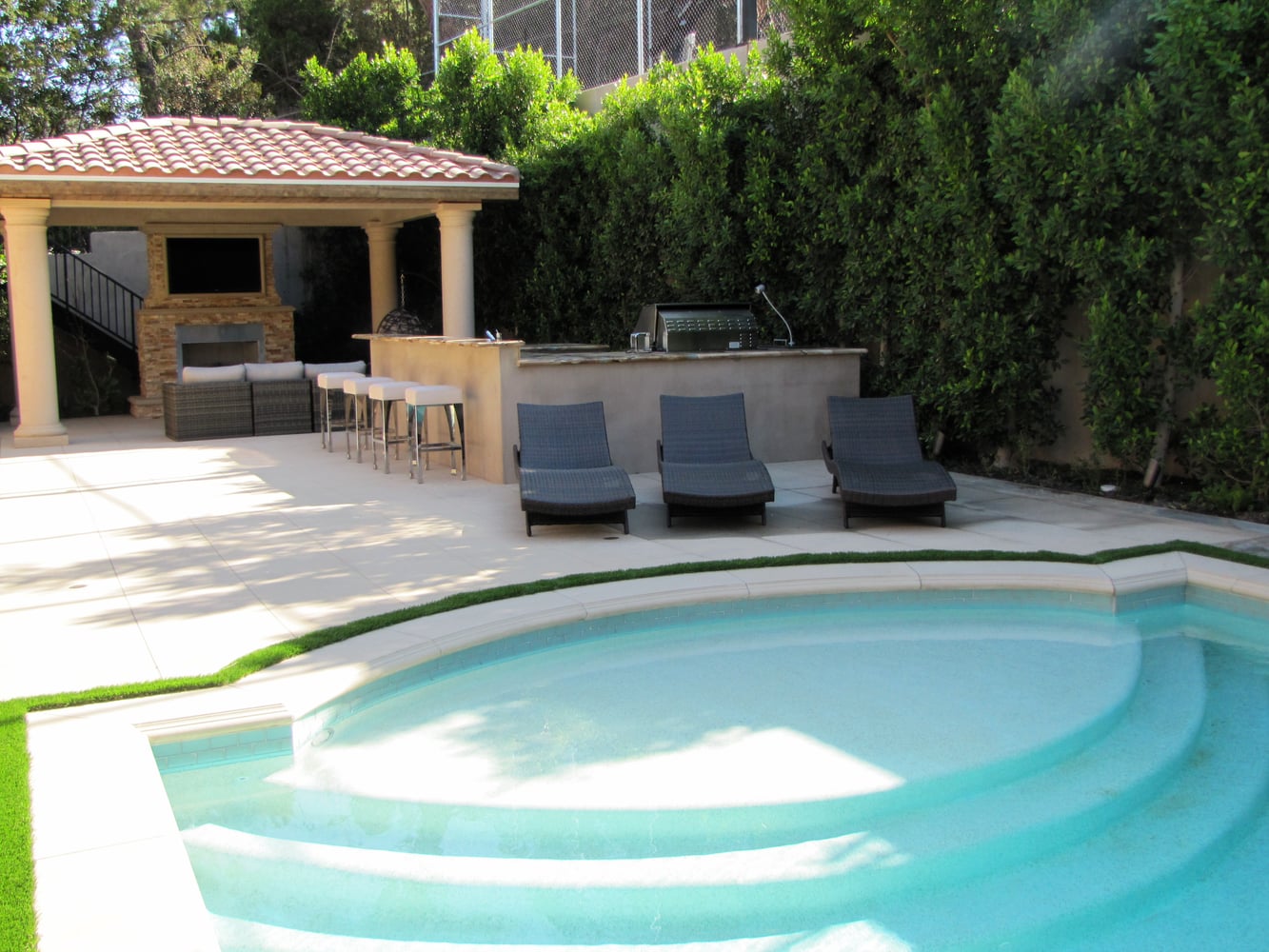 DAVID'S POOL & BASKET BALL COURT